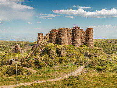 Арагац (озеро Кари), памятник армянскому Алфавиту, крепость Амберд – индивидуальная экскурсия