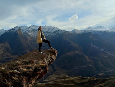 Джип-тур: Хуламо-Безенгийское ущелье + Язык Тролля – групповая экскурсия