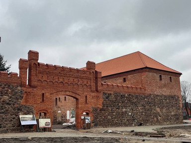 Тайны тевтонских замков и балтийских маяков: Гурьевск, Заливино и Полесск – групповая экскурсия