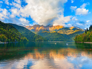 «Жемчужина Кавказских гор»: поездка к озеру Рица (эко-сбор включен) – групповая экскурсия