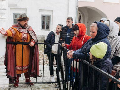 Экскурсия по Новгородскому Кремлю со средневековым гидом