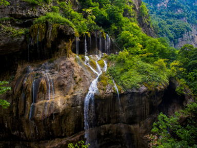 На Чегемские водопады к озеру Гижгит, через перевал Актопрак – индивидуальная экскурсия