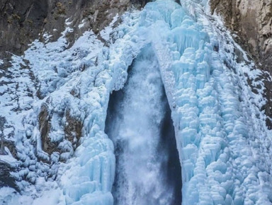 Джилы-Су: тур к водопадам и в Долину нарзанов  – групповая экскурсия