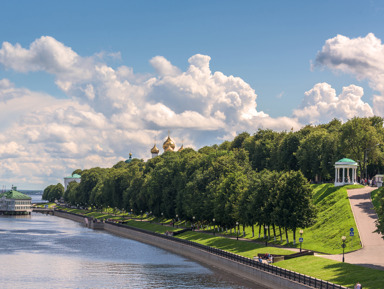 Водная прогулка и экскурсия по Ярославлю 