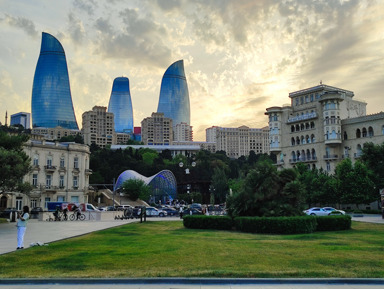 Баку во всех красках — день и ночь: от Ичеришехера до огней Нагорного парка – групповая экскурсия