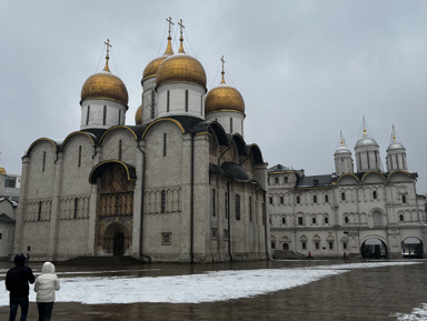Экскурсия по Александровскому саду с помощью брони билетов в Алмазный фонд
