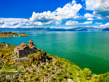 Озеро Севан - Монастырь Севанаванк - Цахкадзор - Монастырь Кечарис – индивидуальная экскурсия