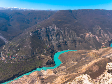 Тур на Сулакский каньон и в аул Зубутли с прогулкой на катере – индивидуальная экскурсия