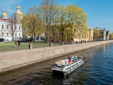 На катере по рекам и каналам Петербурга – групповая экскурсия