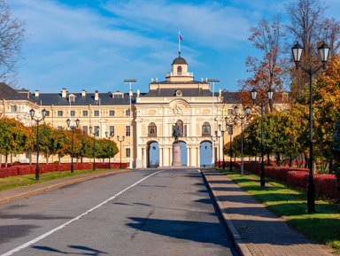 Метеор в Стрельну с обедом в ресторане – групповая экскурсия