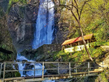 Водопад Махунцети, мост Царицы Тамары и Аджарский дом вина – индивидуальная экскурсия