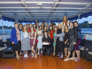 Последний звонок «Муз-экспресс» с ужином и диджеем на борту – групповая экскурсия