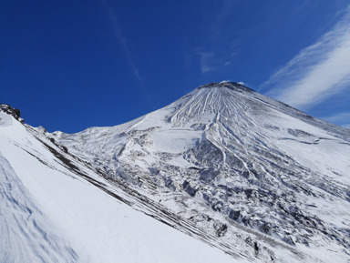 Восхождение к кратеру активного Авачинского вулкана – индивидуальная экскурсия