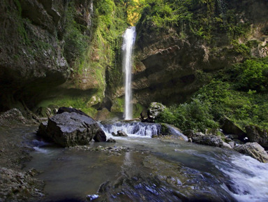 Треккинг-тур из Сочи к мифическому водопаду «Пасть Дракона» – индивидуальная экскурсия