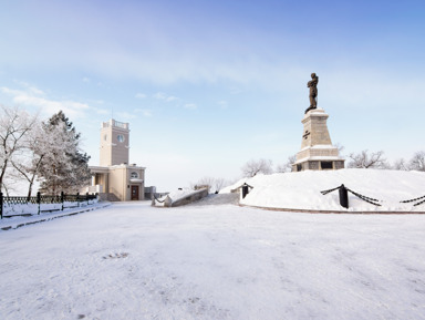 Тёплая пешеходная экскурсия "Тайны Амурского утеса и его окрестностей"