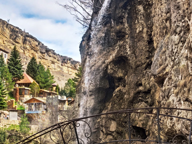 Медовые водопады, гора Кольцо, перевал Гумбаши и храм Х века за один день. – индивидуальная экскурсия