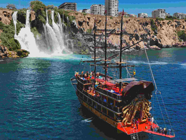 Прогулка на пиратской яхте в Анталии (Водопад Дюден) – групповая экскурсия