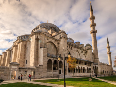 Город вне времени: персональная экскурсия по Стамбулу с гидом на авто