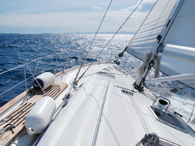 Индивидуальная прогулка на яхте премиум-класса «ALISIA» (порт Адлера)