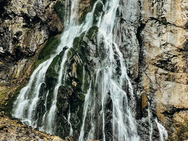 Джип-тур «Озеро Рица, Гегский и Молочный водопады» – групповая экскурсия