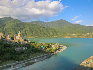 Казбеги — Ананури — Гудаури   – групповая экскурсия