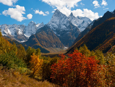  Поездка в Домбай на комфортабельных внедорожниках из Кисловодска – индивидуальная экскурсия