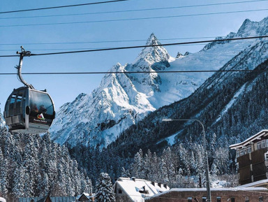 Домбай в мини-группе: Сырные пещеры, Шоанинский храм, Гум-Баши, Кара-Кель  – групповая экскурсия