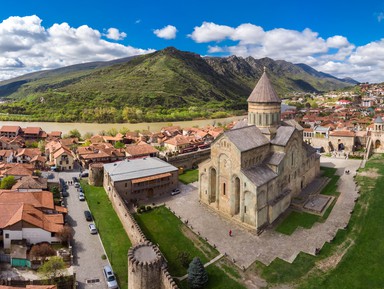 Архитектурное ожерелье Мцхеты – христианские храмы и античный Уплисцихе (из Тбилиси) – индивидуальная экскурсия