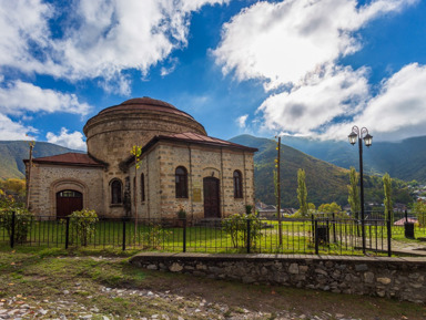 Шеки: жемчужина Шелкового пути, ханских дворцов и сердце Кавказа – групповая экскурсия