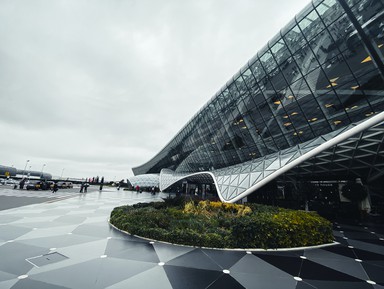 Трансфер «Аэропорт — Баку» или обратно с гидом – индивидуальная экскурсия