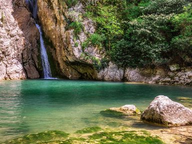 Водопады, реки и источники — тур на внедорожнике по окрестностям Сочи – индивидуальная экскурсия