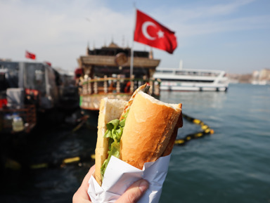 Уличная еда и великолепный Босфор – групповая экскурсия