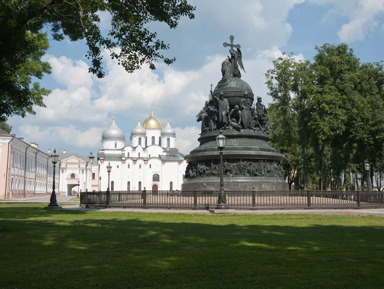 Великий Новгород: пешеходная экскурсия по старому городу