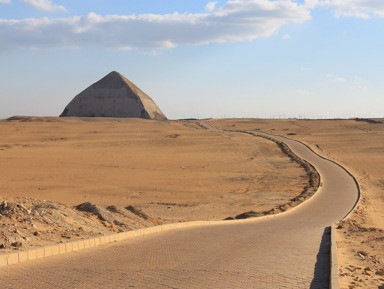 Тайны пирамид и проклятие фараонов — Саккара, Дахшур и Гиза – индивидуальная экскурсия