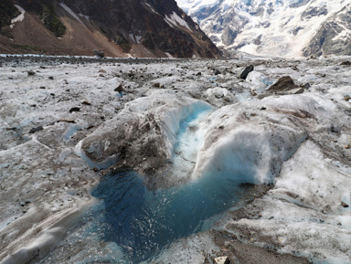 Путешествие в Хуламо-Безенгийское ущелье и к «Языку тролля» в мини-группе – групповая экскурсия