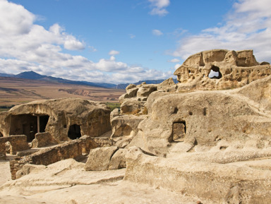 Гобустанские древности и огненные чудеса Апшерона (2 тура в подарок) – групповая экскурсия