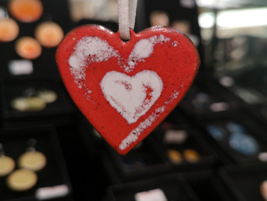 Мастер-класс по росписи фигурных кулонов (на выбор) – групповая экскурсия