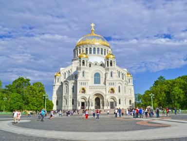 Мегатур на метеоре/катамаране в Петергоф и Кронштадт по воде – групповая экскурсия