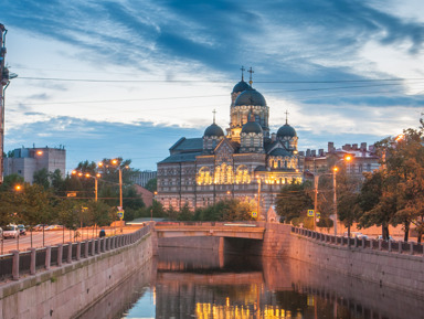 По утренней Петроградке на катере в мини-группе – групповая экскурсия