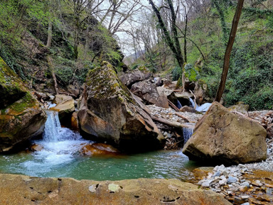 Водопады и лагуны Дедеркой – индивидуальная экскурсия