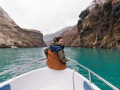 Бархан Сарыкум и прогулка на катере по Сулакскому каньону в с. Зубутли – групповая экскурсия