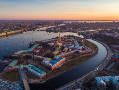 Полёт на вертолёте над Петербургом – индивидуальная экскурсия