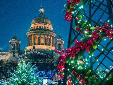 Новогодняя сказка Петербурга: тайны балов, блеск елок и городские забавы – групповая экскурсия