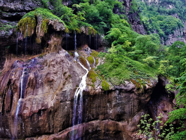 Перевал Актопрак и Гижгитские озёра Чегемские водопады – групповая экскурсия