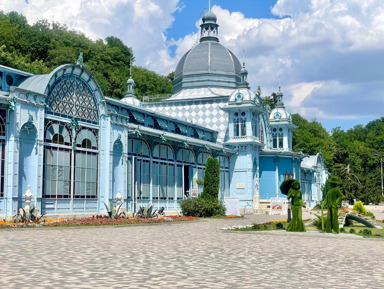 4 города за 1 день: экскурсия по любимым курортам поэтов и аристократов