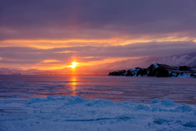 На застывший Байкал в мини-группе: Ольхон с севера на юг и Тажеранские степи – авторский тур