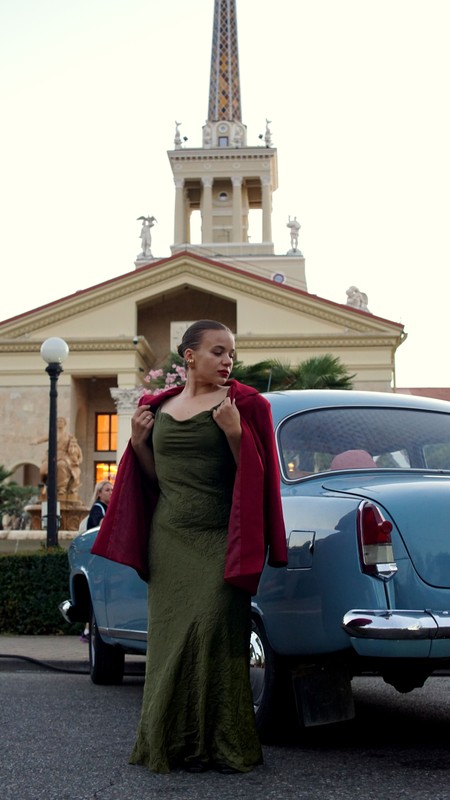 По вечернему Сочи — на ретроавтомобиле с фотосессией – индивидуальная экскурсия