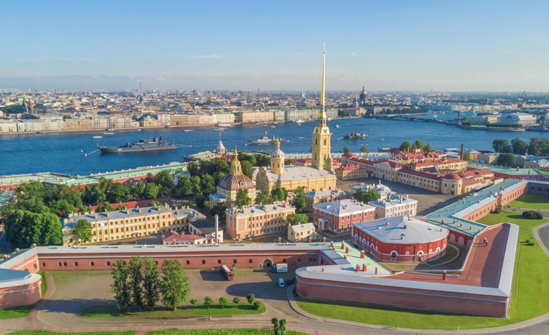 На минивэне — по Петербургу (с посещением Петропавловской крепости) – индивидуальная экскурсия
