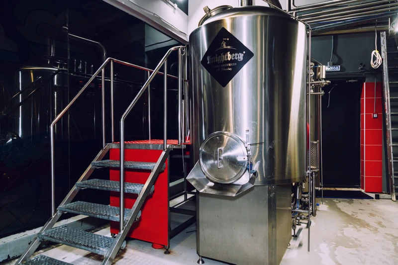 Старейшая крафтовая пивоварня в центре Петербурга (18+) – групповая экскурсия