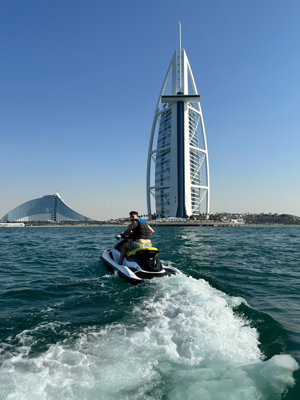 Водные гонки на Jet Ski в Дубае – индивидуальная экскурсия